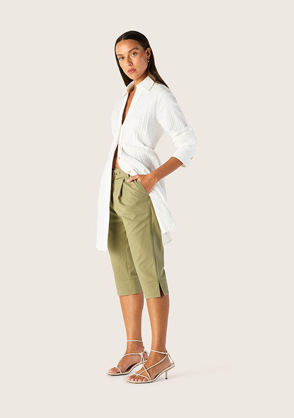 Mila Capri Pants