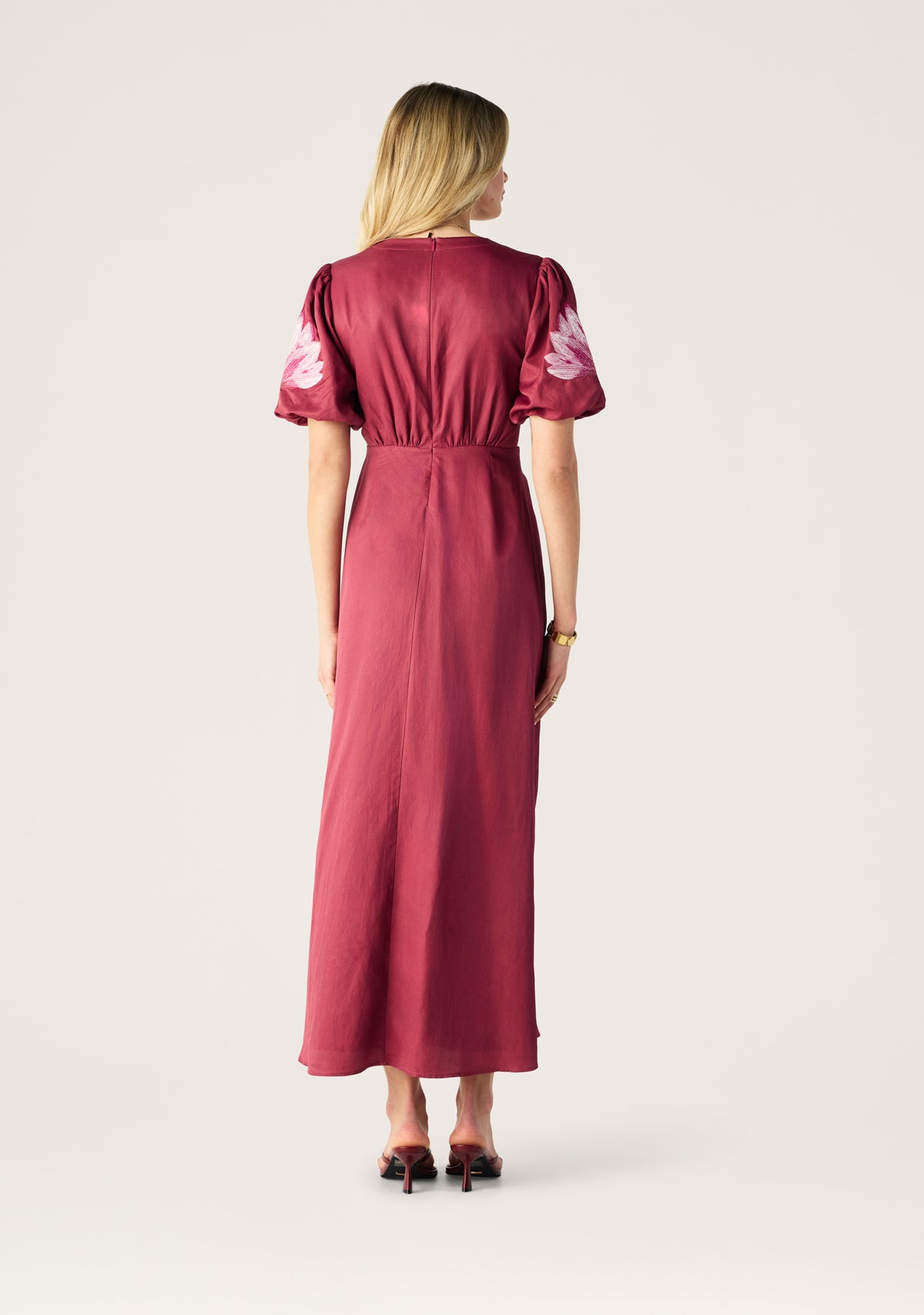 Lilou Embroidery Maxi Dress