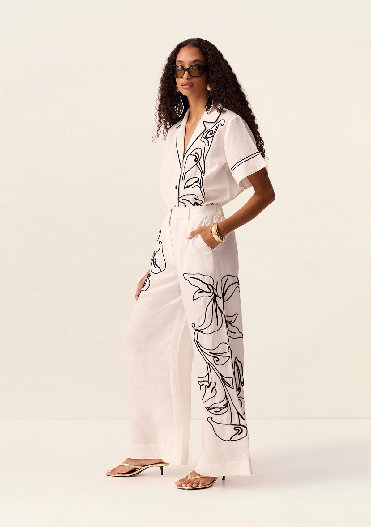 Lily Embroidery Pants