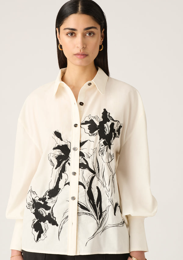 Lis Embroidery Blouse