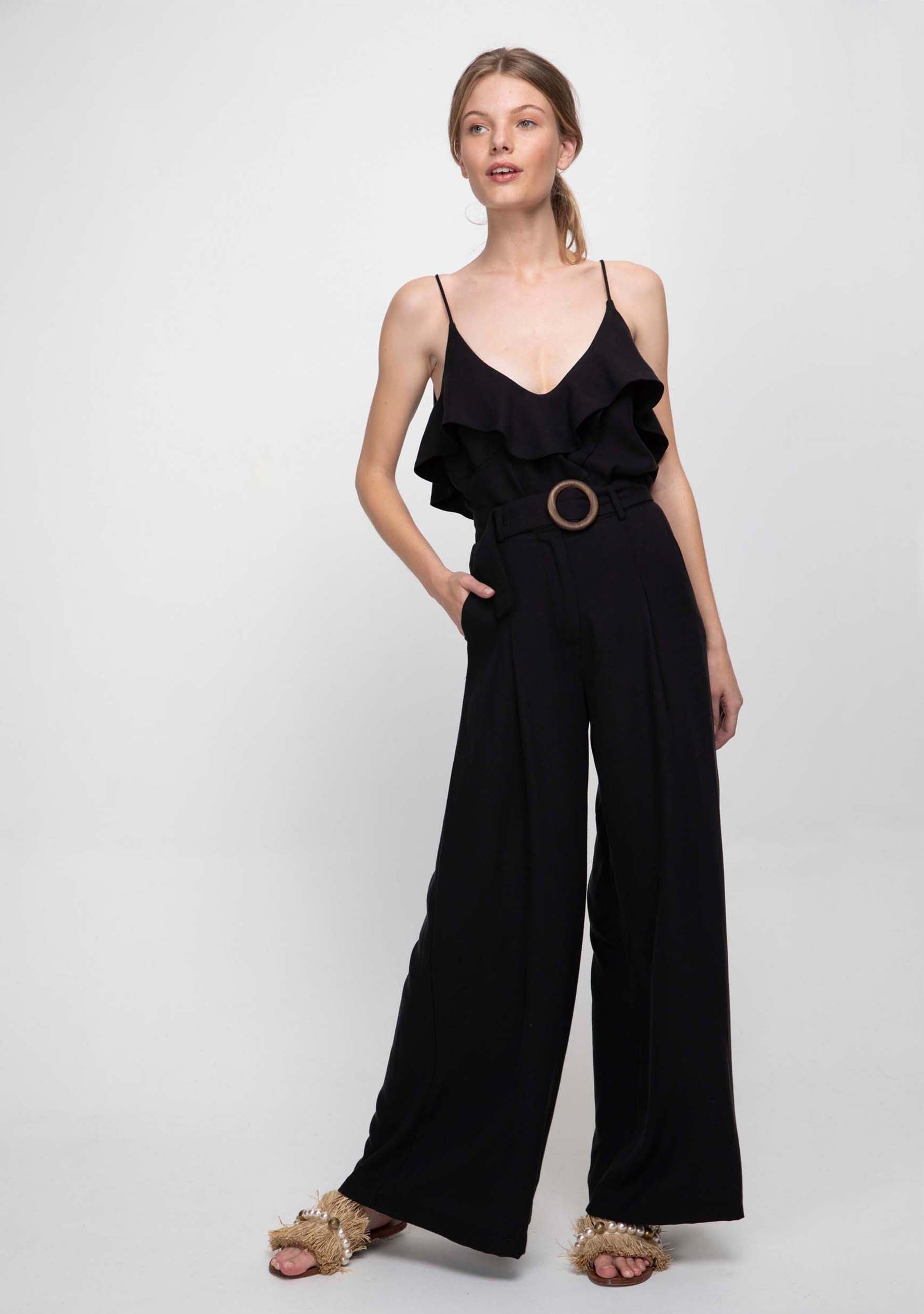 Sahara Top Black Front
